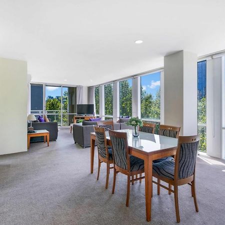 Park Regis Griffin Suites Melbourne Exteriör bild