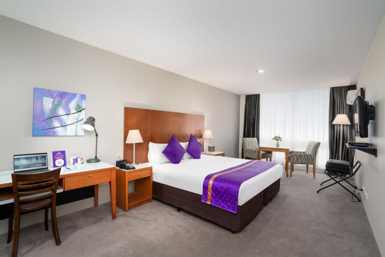 Park Regis Griffin Suites Melbourne Exteriör bild