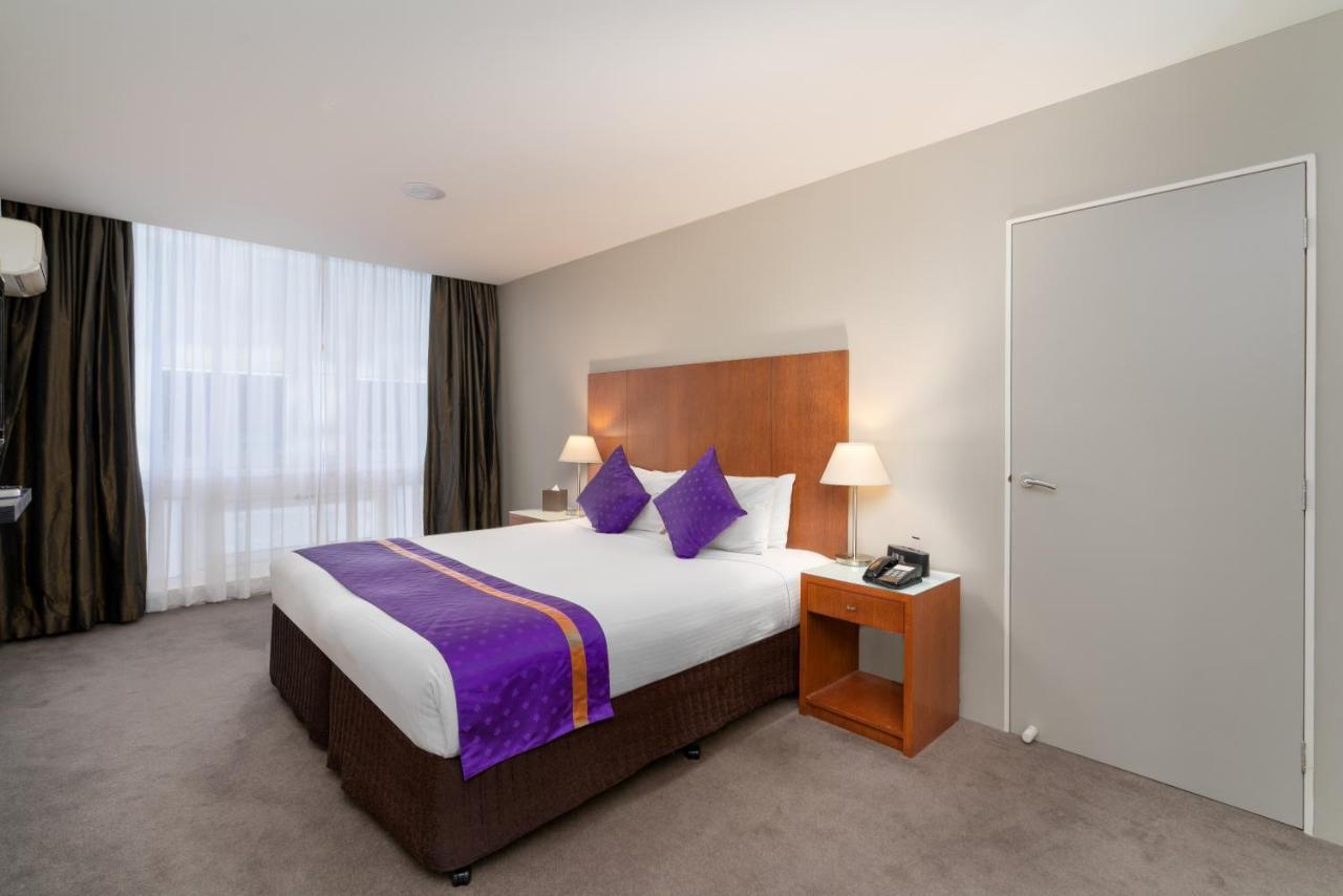 Park Regis Griffin Suites Melbourne Exteriör bild
